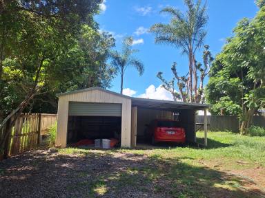 House For Sale - QLD - Macleay Island - 4184 - Ready for Reno's  (Image 2)