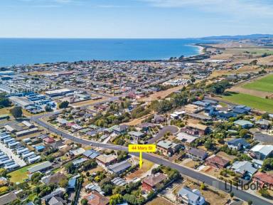 Residential Block Sold - TAS - East Devonport - 7310 - Block and Great Shed  (Image 2)