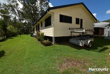House For Sale - QLD - Apple Tree Creek - 4660 - BEAUTIFUL 3 BED/2 BATH HOME - LARGE ROOMS  (Image 2)