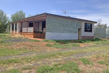 House For Sale - NSW - Dubbo - 2830 - Transportable Home For Sale  (Image 2)