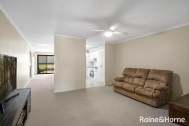 Duplex/Semi-detached For Sale - NSW - West Nowra - 2541 - UNDER OFFER  (Image 2)