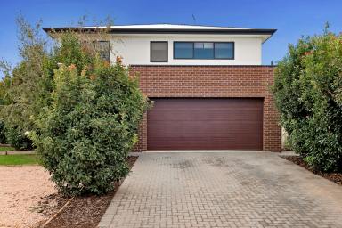 House For Sale - VIC - Irymple - 3498 - Fabulous location & low maintenance!  (Image 2)