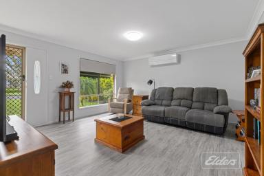 House For Sale - QLD - Cooloola Cove - 4580 - RENOVATED AND READY TO GO  (Image 2)