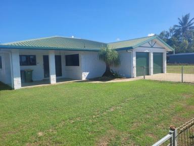 House Leased - QLD - Forrest Beach - 4850 - 3 BEDROOM HOME IN BEACHSIDE SUBURB AVAILABLE TO RENT $380 PER WEEK  (Image 2)