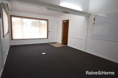 Retail For Lease - NSW - Nowra - 2541 - OFFICE SPACE IN THE HEART OF NOWRA  (Image 2)