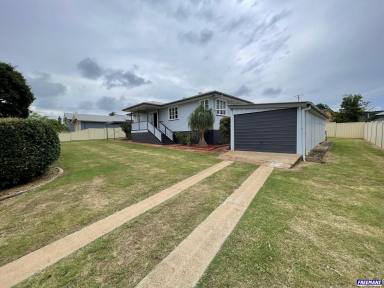 House Leased - QLD - Kingaroy - 4610 - Lovely Light & Airy Home  (Image 2)