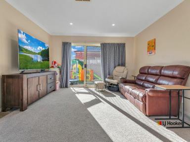 House For Sale - VIC - Echuca - 3564 - Low Maintenance for Downsizers or Savvy Investors.  (Image 2)