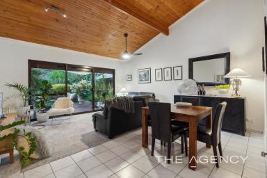House For Sale - WA - East Victoria Park - 6101 - Style And Setting, Sensationally Matched  (Image 2)