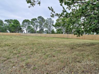 Residential Block For Sale - VIC - Lindenow South - 3875 - Build near the Lindenow South Primary School  (Image 2)