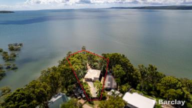 House For Sale - QLD - Lamb Island - 4184 - Seabird: A Vintage Gem Nestled on Lamb Island's Finest 1/2 Acre Waterfront Parcel.  (Image 2)