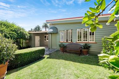 House For Sale - QLD - East Toowoomba - 4350 - Gorgeous Gable - Circa 1936 - You'll Fall in Love Again!  (Image 2)
