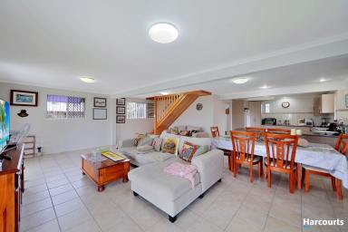 House For Sale - QLD - Buxton - 4660 - FISHERMANS PARADISE!!  (Image 2)