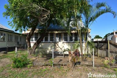 House For Sale - QLD - Mackay - 4740 - Charming Renovator Close to the City!  (Image 2)