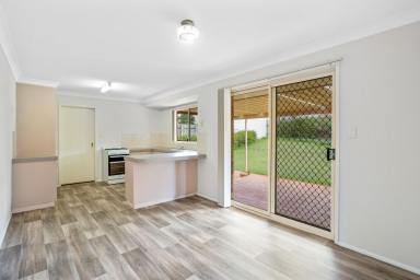 House For Lease - QLD - Wilsonton - 4350 - Lowset Brick Home in a Convenient Location  (Image 2)