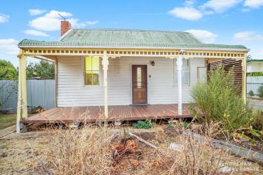 House For Sale - VIC - Minyip - 3392 - Quaint Affordable Cottage  (Image 2)