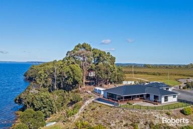 House For Sale - TAS - Strahan - 7468 - 4-bedroom home overlooking the picturesque Lettes Bay  (Image 2)