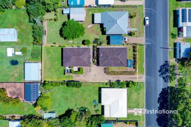 Duplex/Semi-detached For Sale - QLD - Bundaberg North - 4670 - DETACHED BRICK & TILE DUPLEX IN PRIME LOCATION  (Image 2)
