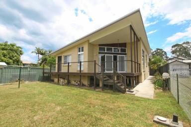 Duplex/Semi-detached Leased - NSW - Grafton - 2460 - EXECUTIVE 2 BED, 2 BATH VILLA IN CBD!  (Image 2)