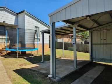 House Sold - NSW - Muswellbrook - 2333 - THREE (3XB/R)
BEDROOM HARDI-PLANK HOME UNDER A TILED ROOF WITH AIR CONDITIONING AND A BACK YARD SHED.  (Image 2)