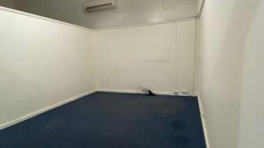 Retail For Lease - NSW - Moree - 2400 - Large Retail Space For Rent  (Image 2)