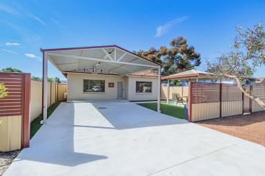 House For Sale - WA - Midvale - 6056 - Renovated 60s home on a 977m2 lot  (Image 2)