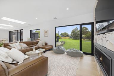 House Sold - VIC - Balnarring - 3926 - Designer Living Close To Village!  (Image 2)