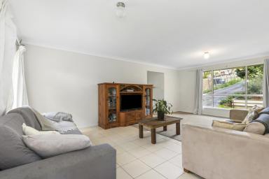 House Leased - NSW - Malua Bay - 2536 - Tranquil Coastal Living: Spacious 4-Bedroom Home in Malua Bay  (Image 2)
