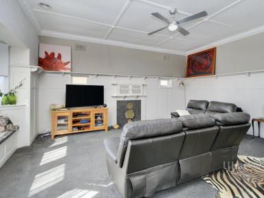 House For Sale - VIC - Bairnsdale - 3875 - LOCATION, LOCATION  (Image 2)