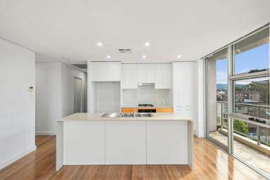 Apartment For Sale - NSW - Wollongong - 2500 - Resort Style Apartment Living  (Image 2)