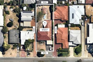 House For Sale - WA - Wembley Downs - 6019 - Development opportunity awaits!  (Image 2)