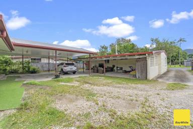 Duplex/Semi-detached For Sale - QLD - Manunda - 4870 - Half Duplex with No Body Corporate Fees | Set and Forget | Investment Opportunity!  (Image 2)