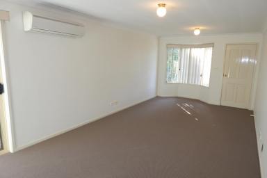 House For Lease - NSW - Stockton - 2295 - WELL PRESENTED UNIT!  (Image 2)