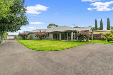 House For Sale - VIC - Sale - 3850 - MODERN COUNTRY RETREAT WITH SPACE, STYLE & SPECTACULAR VIEWS  (Image 2)