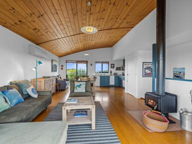 Townhouse For Sale - VIC - Sandy Point - 3959 - Modern low maintenance escape with magnificent views  (Image 2)
