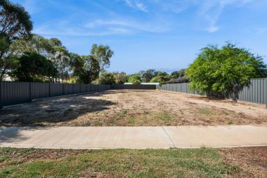 Residential Block For Sale - VIC - Epsom - 3551 - Ready, Set, Build!  (Image 2)