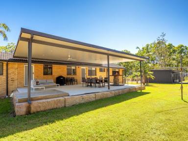 House For Lease - NSW - Old Bar - 2430 - Four bedroom renovated home on small acreage  (Image 2)