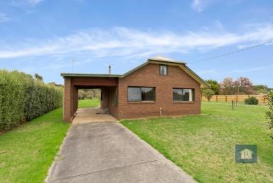 House For Sale - VIC - Birregurra - 3242 - Potential in Birregurra... (Image 2)