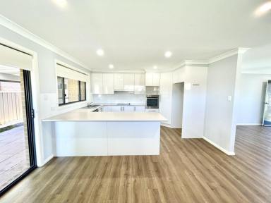 Unit Leased - NSW - Old Bar - 2430 - Modern unit in quiet street  (Image 2)