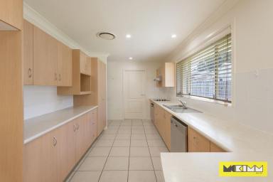 House For Lease - NSW - Grafton - 2460 - MODERN HOME RIGHT IN THE CBD  (Image 2)