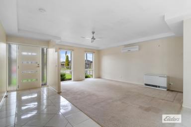 Unit For Sale - VIC - Maffra - 3860 - LIGHT, BRIGHT AND AFFORDABLE  (Image 2)