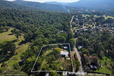 House For Sale - VIC - Healesville - 3777 - Unique Home With Loads Of Potential  (Image 2)