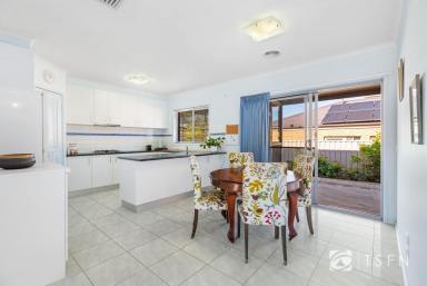 House For Sale - VIC - White Hills - 3550 - Modern Convenience with disability friendly  (Image 2)