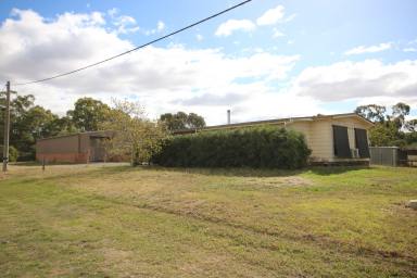 House For Sale - VIC - Rochester - 3561 - VERSATILE RESIDENCE AND INDUSTRIAL SHED  (Image 2)
