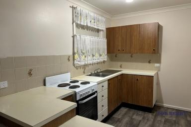 House Leased - NSW - Dubbo - 2830 - 3 Bedroom Home Close to Orana Mall  (Image 2)