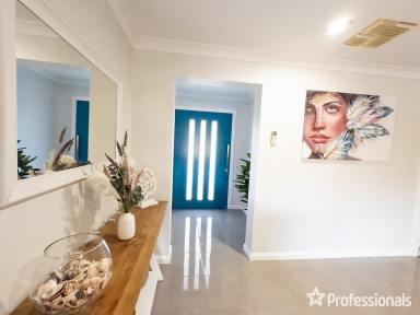 House For Lease - NSW - Calala - 2340 - 11 Rosella Ave  (Image 2)