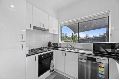 Unit For Sale - VIC - Warragul - 3820 - SECURITY, COMFORT AND CONVENIENCE  (Image 2)