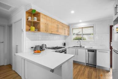 Unit Leased - VIC - Mordialloc - 3195 - QUIET BLOCK | GREAT LOCATION | ENTERTAINERS KITCHEN  (Image 2)