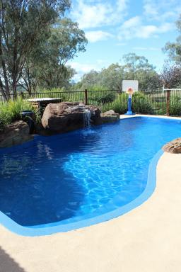 House For Sale - NSW - Inverell - 2360 - 'Gumdale'- Private Retreat  (Image 2)