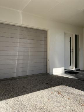 House For Lease - QLD - North Mackay - 4740 - 2 BEDROOM UNIT CLOSE TO TOWN  (Image 2)