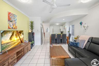 Unit For Lease - QLD - Manoora - 4870 - FULLY FURNISHED AND AIR CONDITIONED TOWNHOUSE  (Image 2)